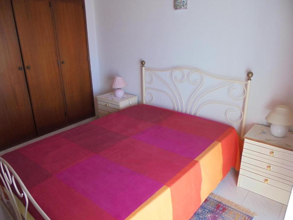 Ema'S Beach And Nightlife House Apartment Lagos Bagian luar foto