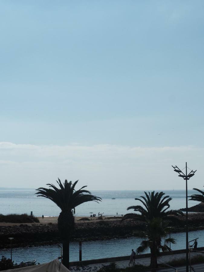 Ema'S Beach And Nightlife House Apartment Lagos Bagian luar foto